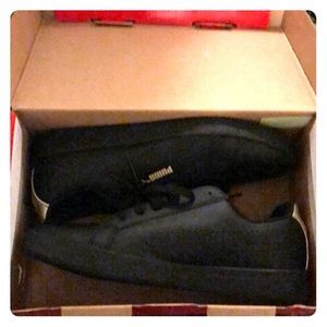 New Black and gold puma smash